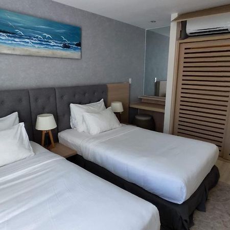 Oceanami Villas & Beach Club 3 Bedroom Villa ロン・ハイ エクステリア 写真